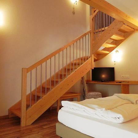 Sole Levante Male Ngoại thất bức ảnh
